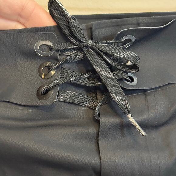 Lululemon Board Shorts Mens 40 Black Lace Beach Summer Surf Swim Trunks Athletic - Picture 5 of 8
